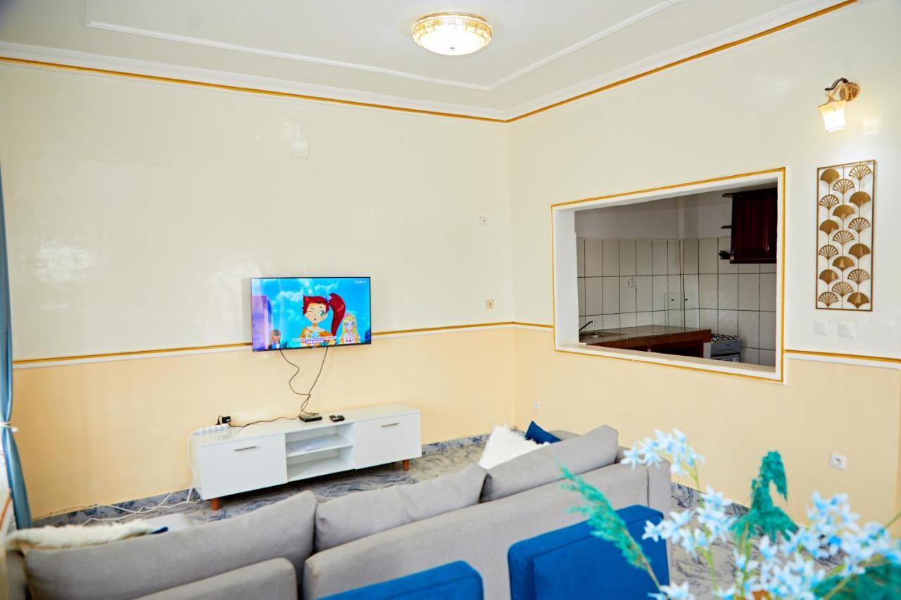 Residence Verone - Appartement Meublés Yaoundé Esterno foto