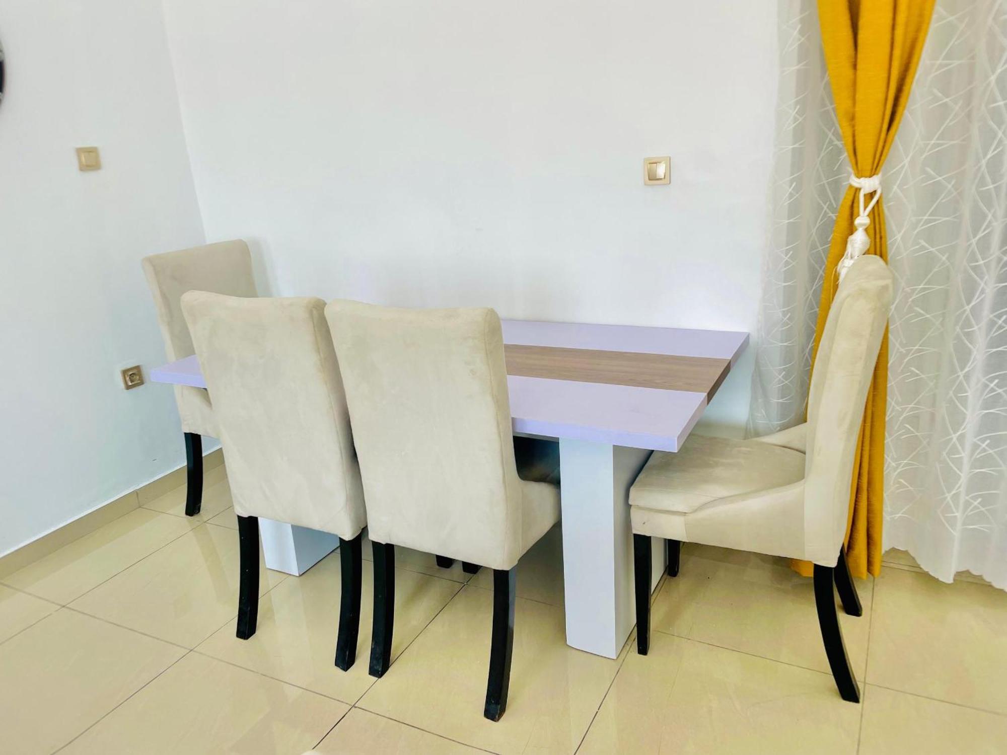 Residence Verone - Appartement Meublés Yaoundé Esterno foto