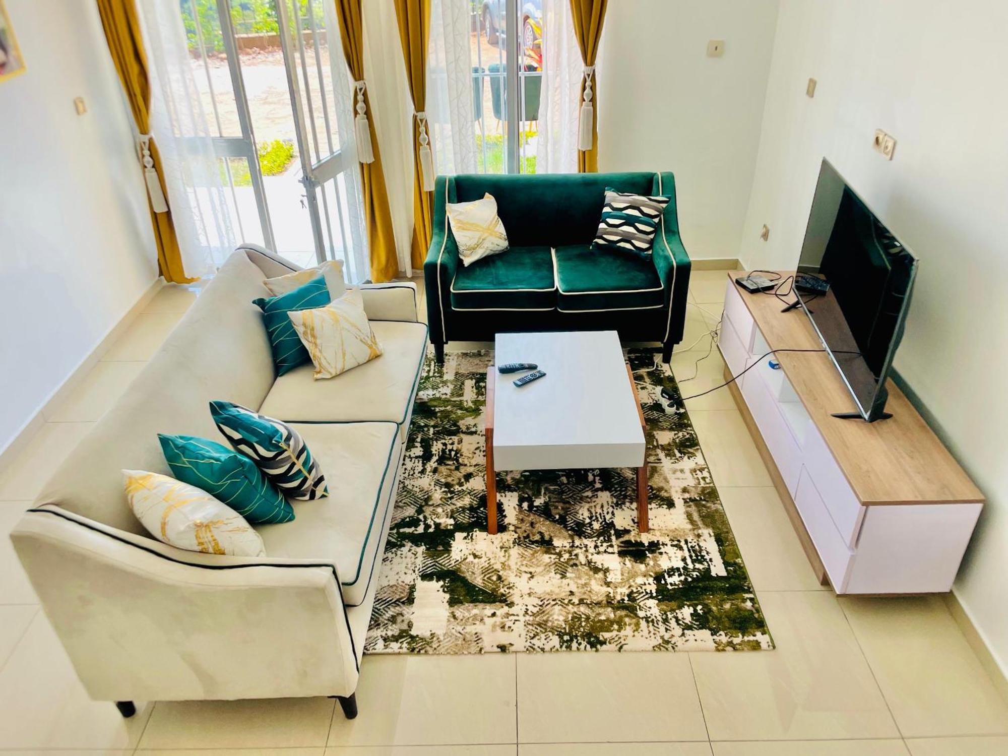 Residence Verone - Appartement Meublés Yaoundé Esterno foto